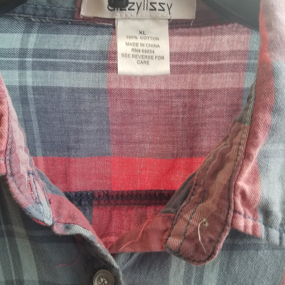 4 Button Down Shirts - image 6